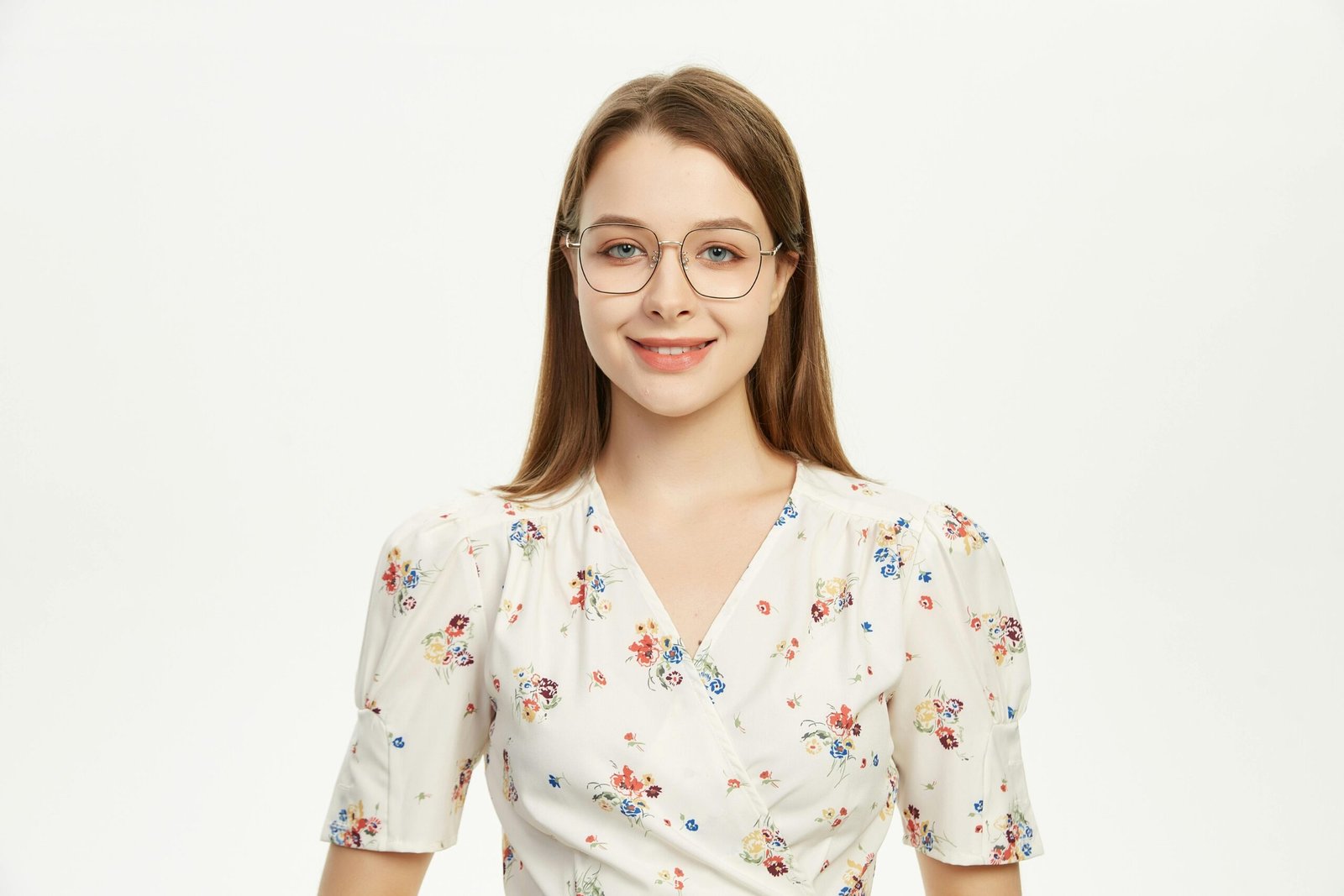 pexels-glassesshop-gs-1317359316-27523299
